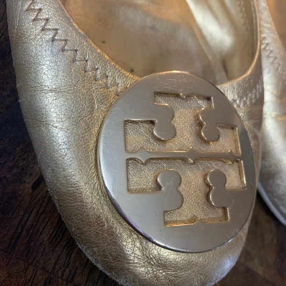 Tory Burch Womens 9 Solid Gold Ballet Flats Rough - Picture 7 of 13